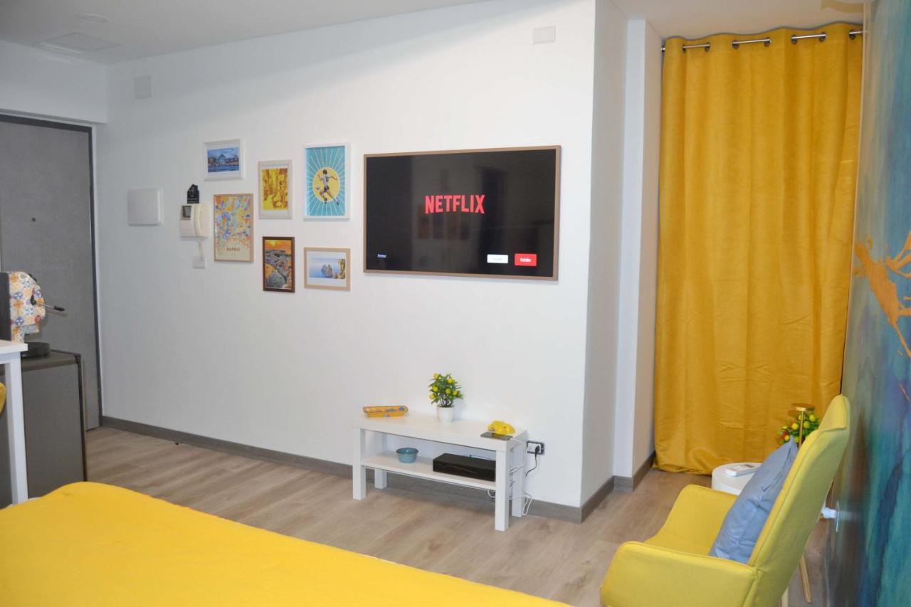Room&Chiaia Neapel Exterior foto